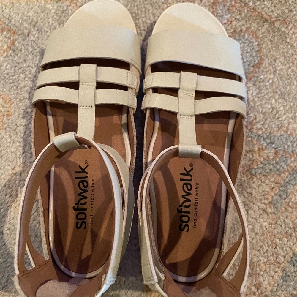 Softwalk Sandals - Picture 2 of 5